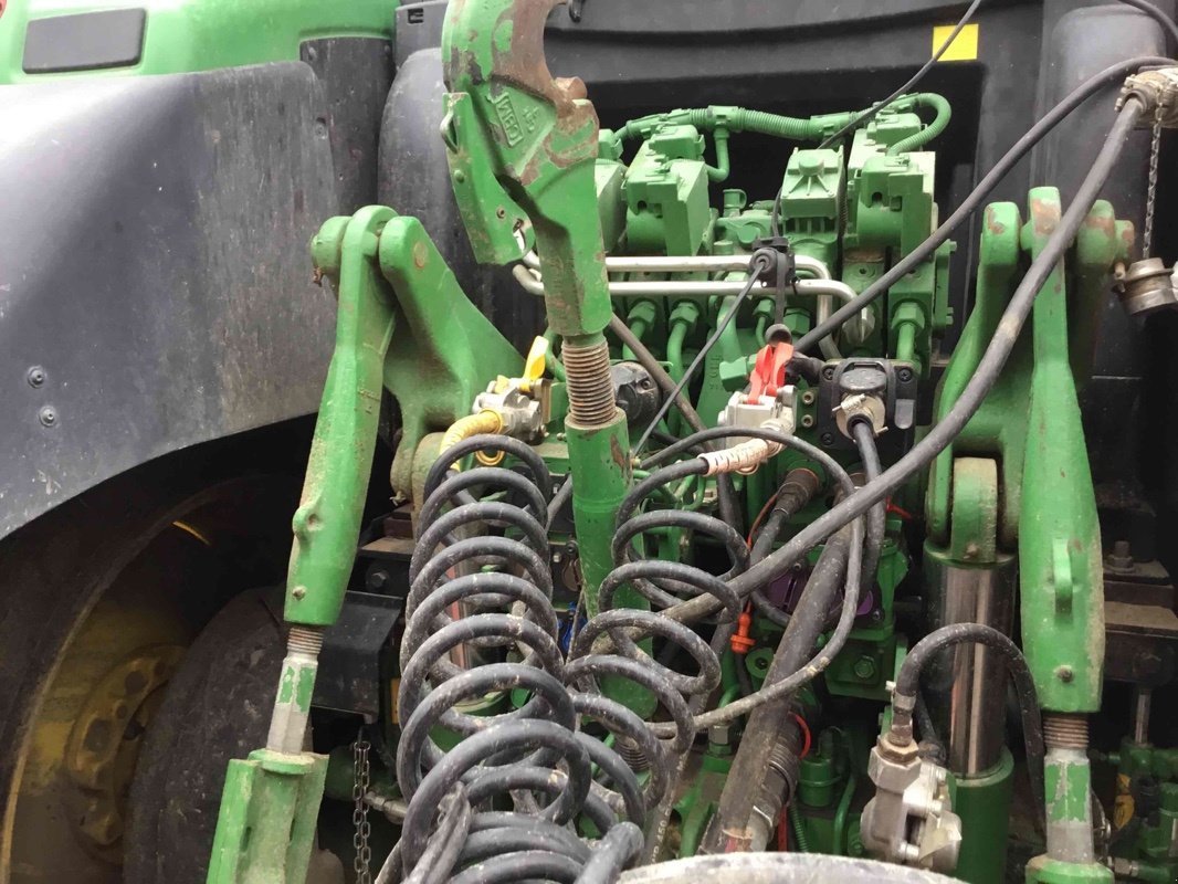 Traktor of the type John Deere 6195R MY17 AP 40, Gebrauchtmaschine in Neubrandenburg (Picture 12)