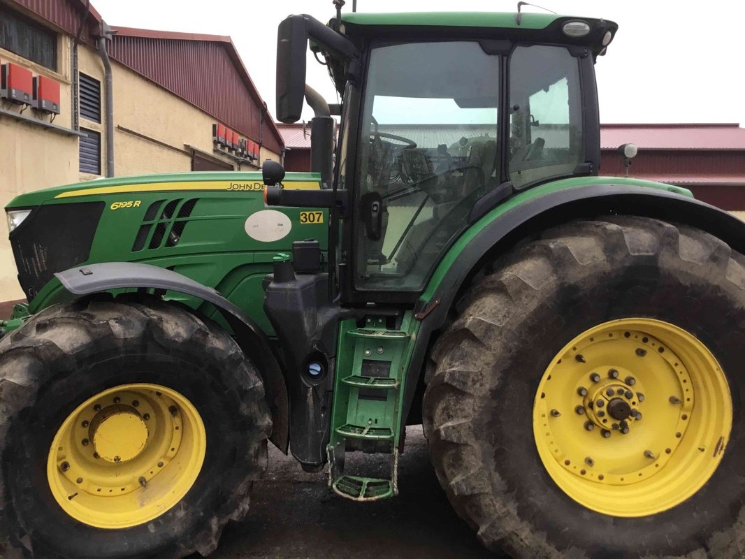 Traktor of the type John Deere 6195R MY17 AP 40, Gebrauchtmaschine in Neubrandenburg (Picture 23)