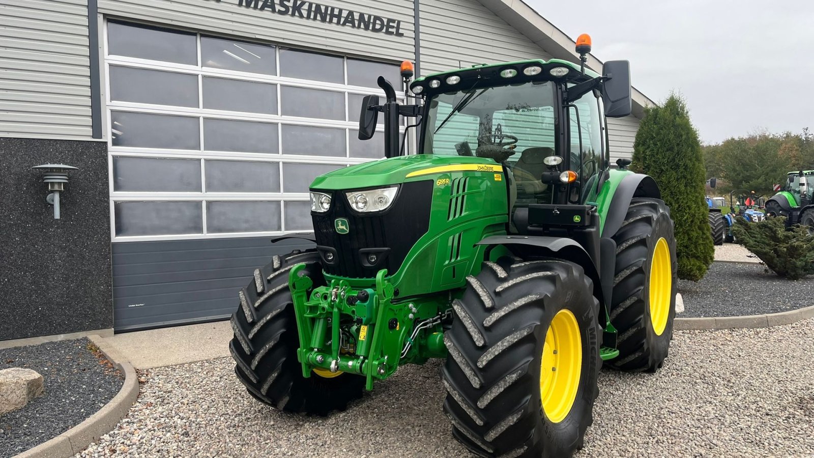 Traktor типа John Deere 6195R Premium Edition med frontlift, Gebrauchtmaschine в Lintrup (Фотография 11)