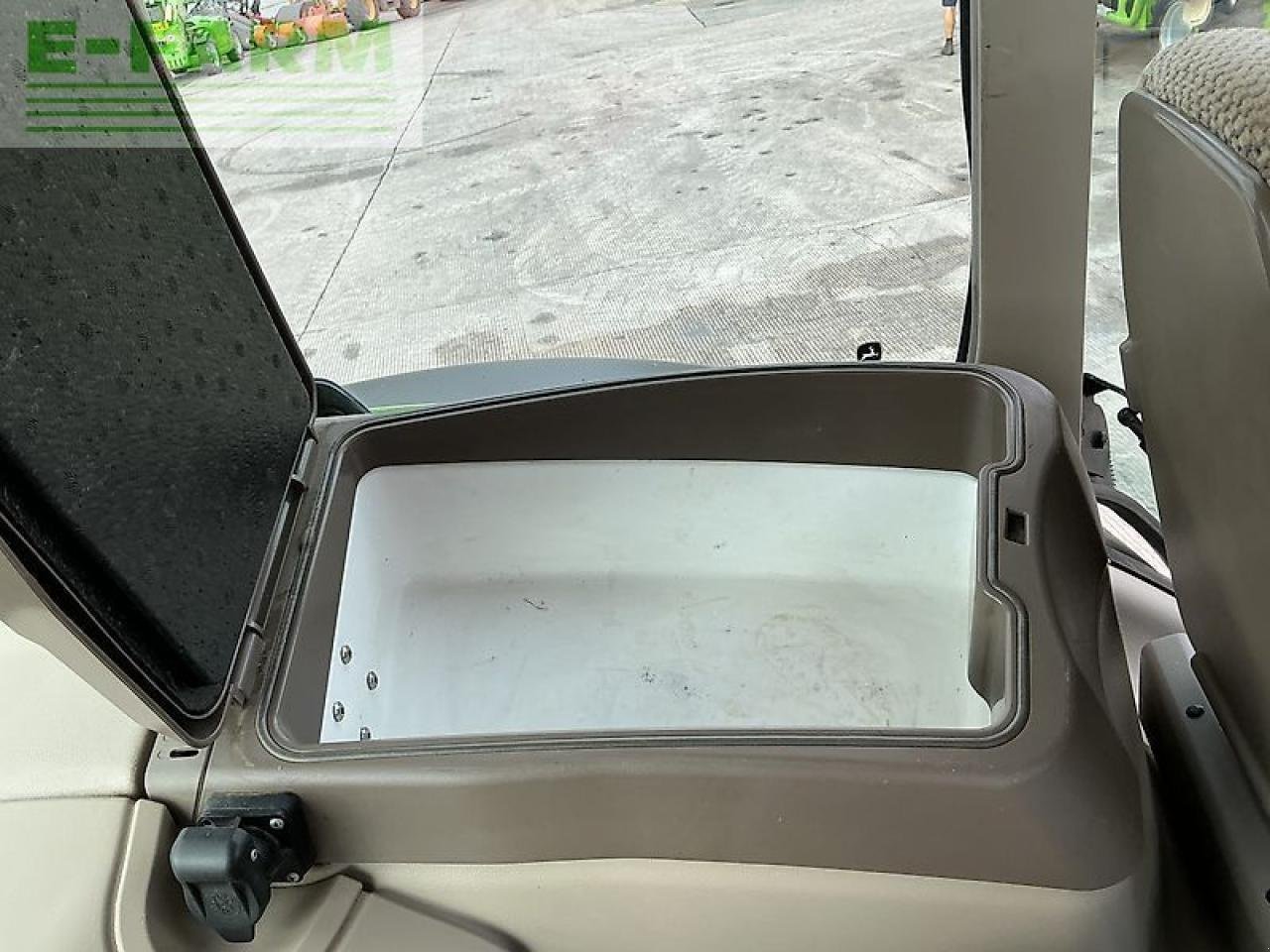 Traktor от тип John Deere 6195r tractor (st24010), Gebrauchtmaschine в SHAFTESBURY (Снимка 26)