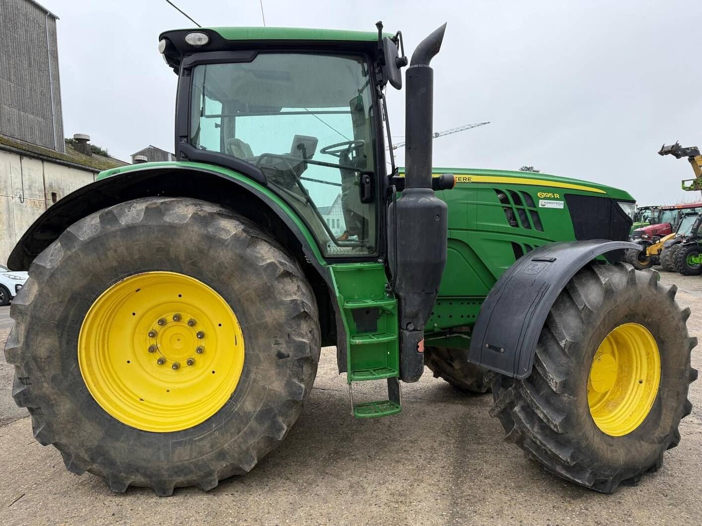 Traktor типа John Deere 6195R, Gebrauchtmaschine в BOSC LE HARD (Фотография 3)