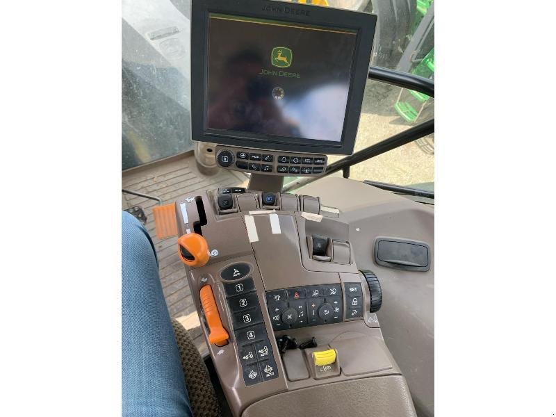 Traktor za tip John Deere 6195R, Gebrauchtmaschine u SAINT-GERMAIN DU PUY (Slika 11)