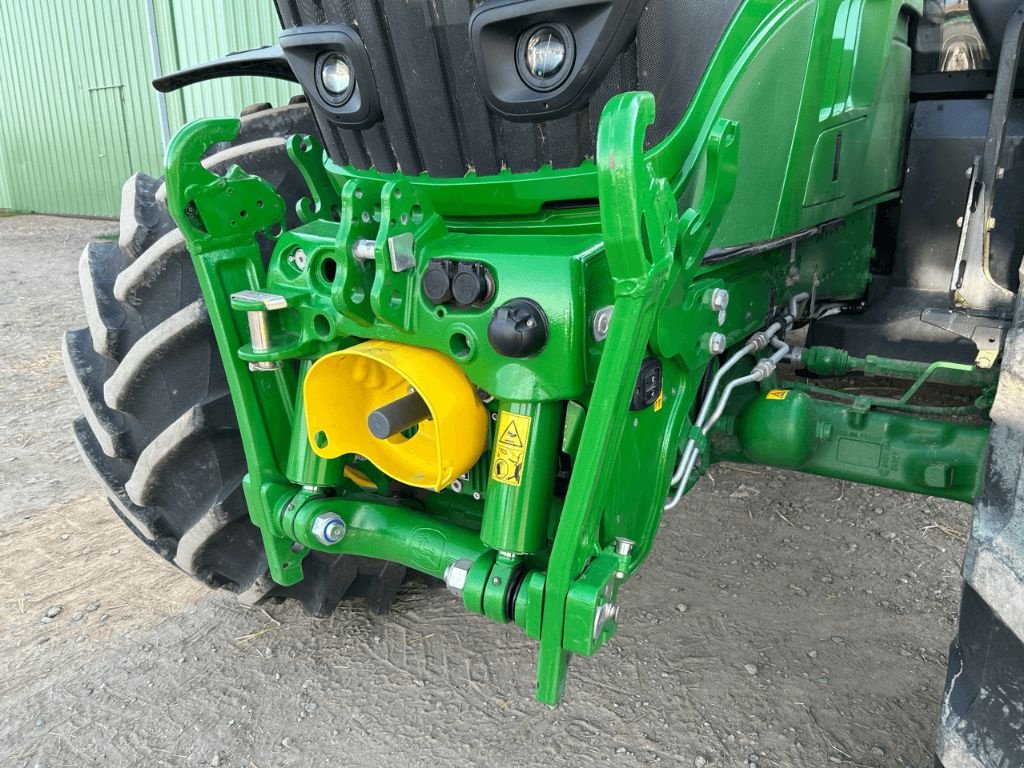 Traktor типа John Deere 6195R, Gebrauchtmaschine в azerailles (Фотография 8)