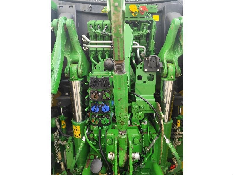 Traktor of the type John Deere 6195R, Gebrauchtmaschine in SAINT GENEST D'AMBIERE (Picture 7)