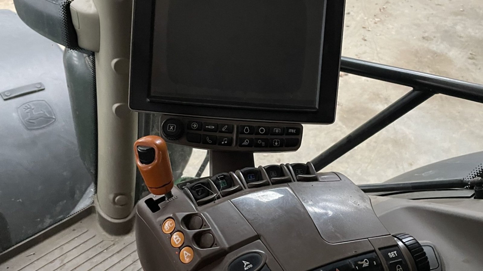 Traktor typu John Deere 6195R, Gebrauchtmaschine w Aabenraa (Zdjęcie 5)