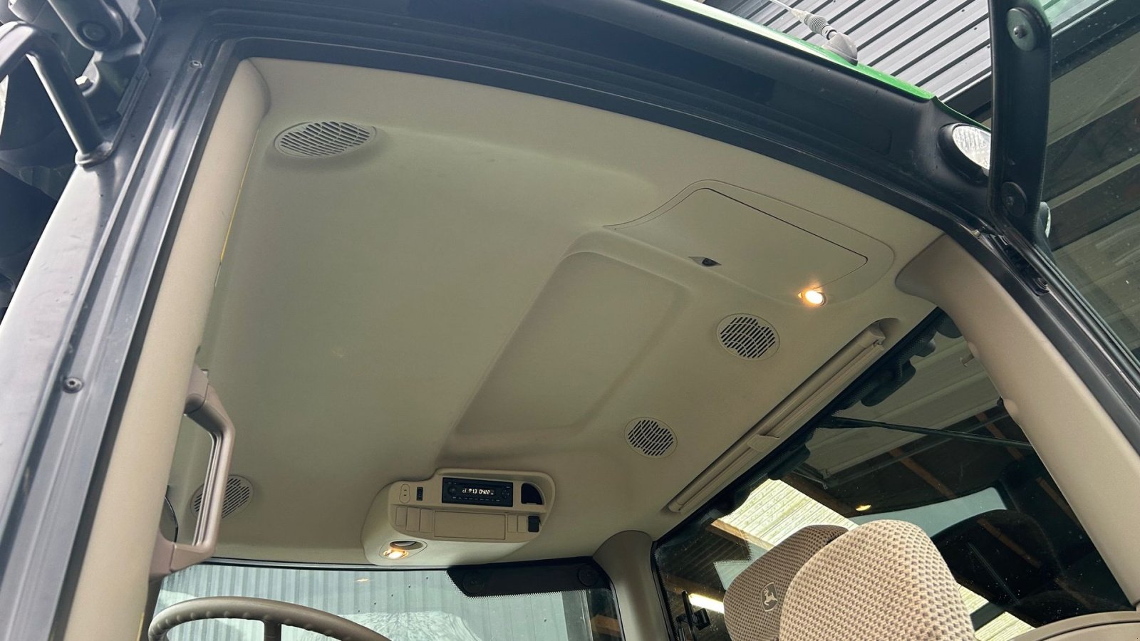 Traktor типа John Deere 6195R, Gebrauchtmaschine в Thorsø (Фотография 19)