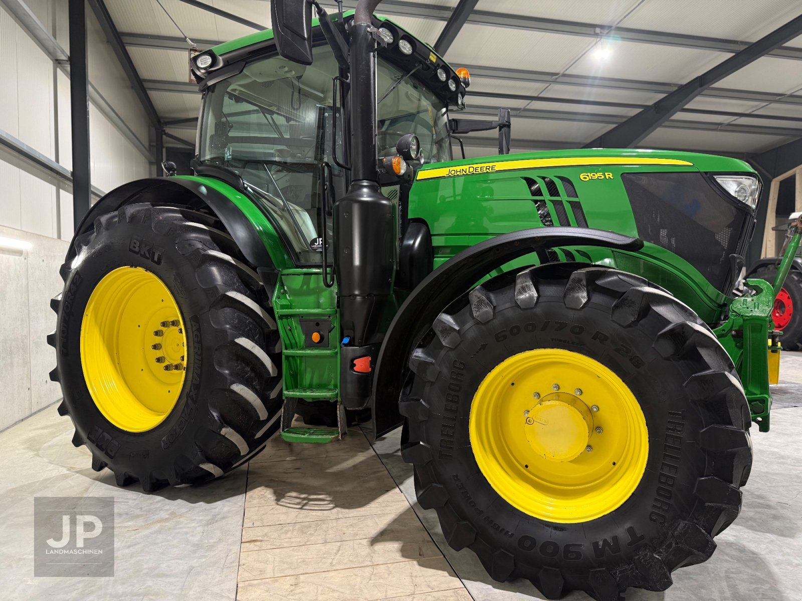 Traktor van het type John Deere 6195R, Gebrauchtmaschine in Kastl (Foto 5)