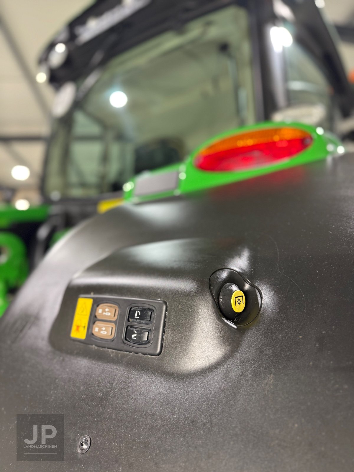 Traktor van het type John Deere 6195R, Gebrauchtmaschine in Kastl (Foto 11)