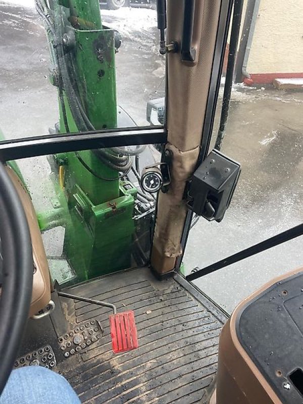 Traktor от тип John Deere 6200 A Allradtraktor mit Frontlader - TÜV - 40km/h wie 6100 6300 6400, Gebrauchtmaschine в Niedernhausen OT Engenhahn (Снимка 14)