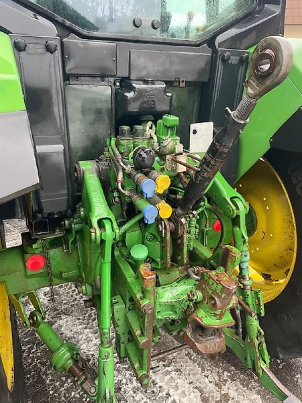 Traktor от тип John Deere 6200 A Allradtraktor mit Frontlader - TÜV - 40km/h wie 6100 6300 6400, Gebrauchtmaschine в Niedernhausen OT Engenhahn (Снимка 5)