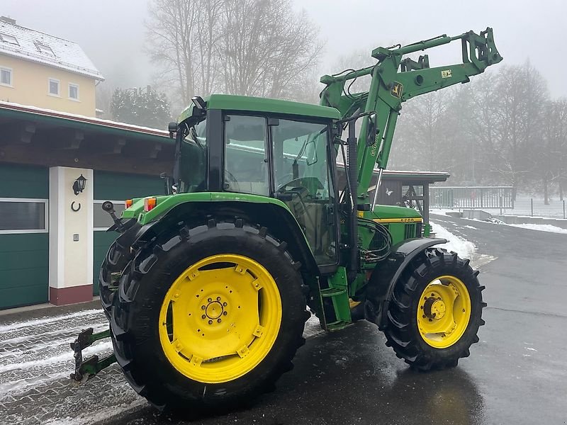 Traktor от тип John Deere 6200 A Allradtraktor mit Frontlader - TÜV - 40km/h wie 6100 6300 6400, Gebrauchtmaschine в Niedernhausen OT Engenhahn (Снимка 3)