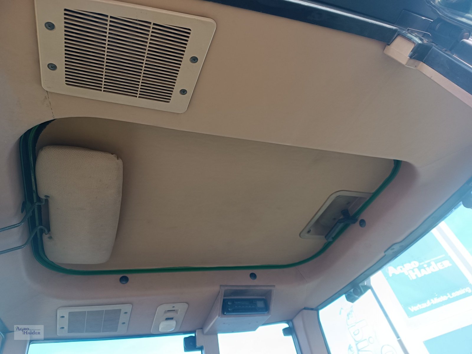 Traktor of the type John Deere 6200 Premium, Gebrauchtmaschine in Moosthenning (Picture 10)