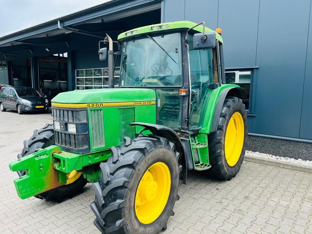 Traktor of the type John Deere 6200, Neumaschine in Coevorden (Picture 1)