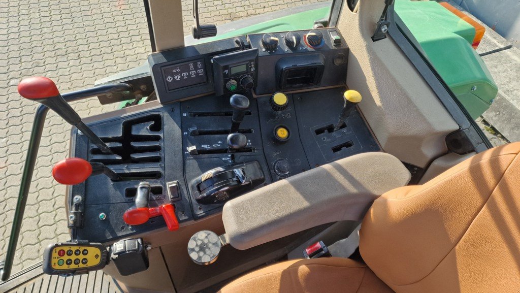 Traktor des Typs John Deere 6200, Gebrauchtmaschine in Kleinandelfingen (Bild 8)