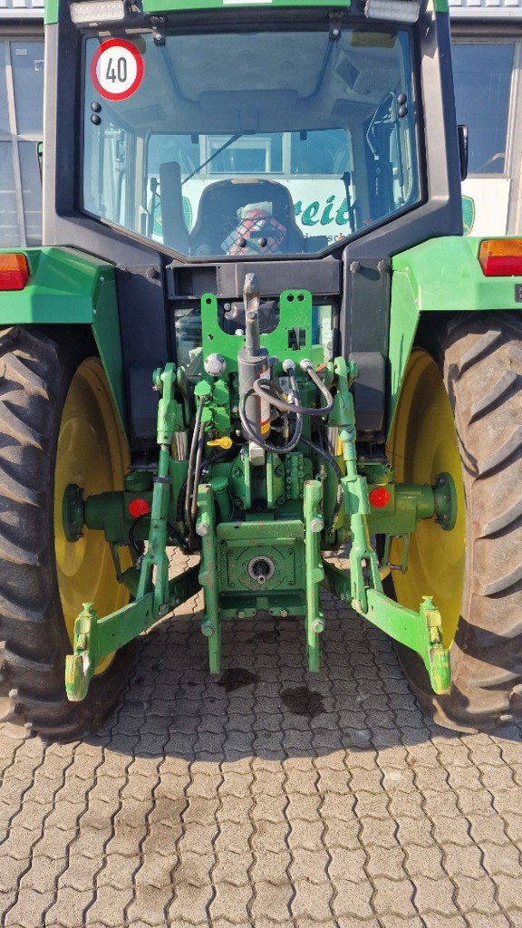 Traktor des Typs John Deere 6200, Gebrauchtmaschine in Kleinandelfingen (Bild 5)