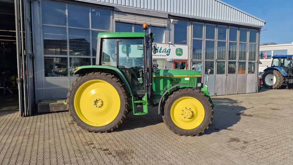 Traktor des Typs John Deere 6200, Gebrauchtmaschine in Kleinandelfingen (Bild 3)