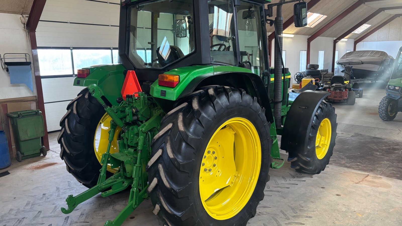 Traktor от тип John Deere 6210, Gebrauchtmaschine в Thorsø (Снимка 14)