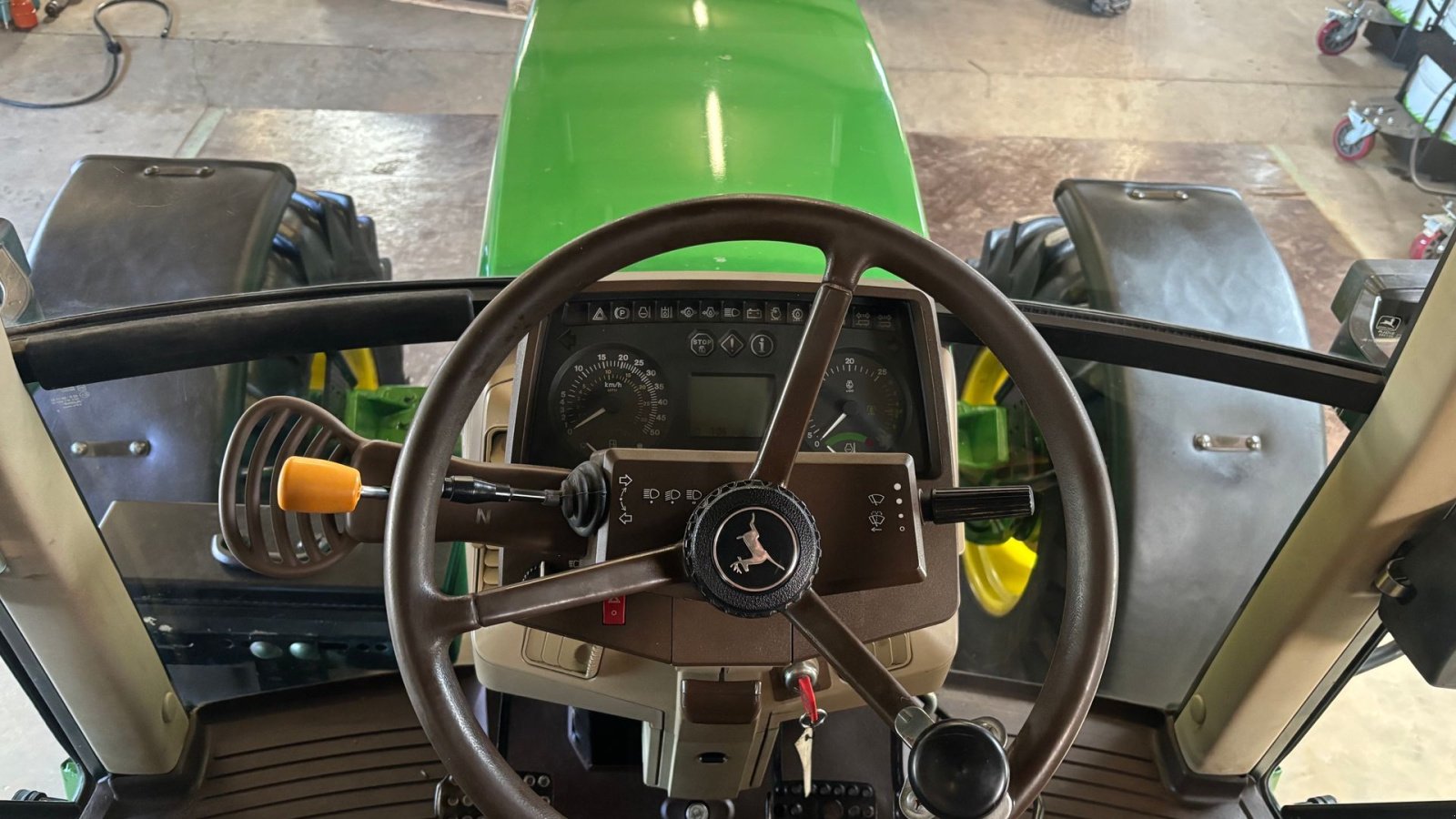 Traktor от тип John Deere 6210, Gebrauchtmaschine в Thorsø (Снимка 20)
