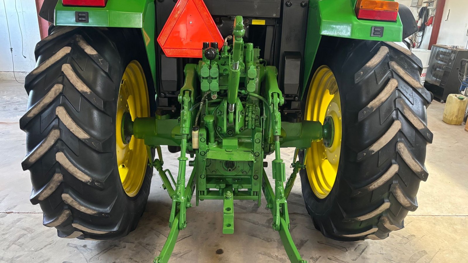 Traktor от тип John Deere 6210, Gebrauchtmaschine в Thorsø (Снимка 8)
