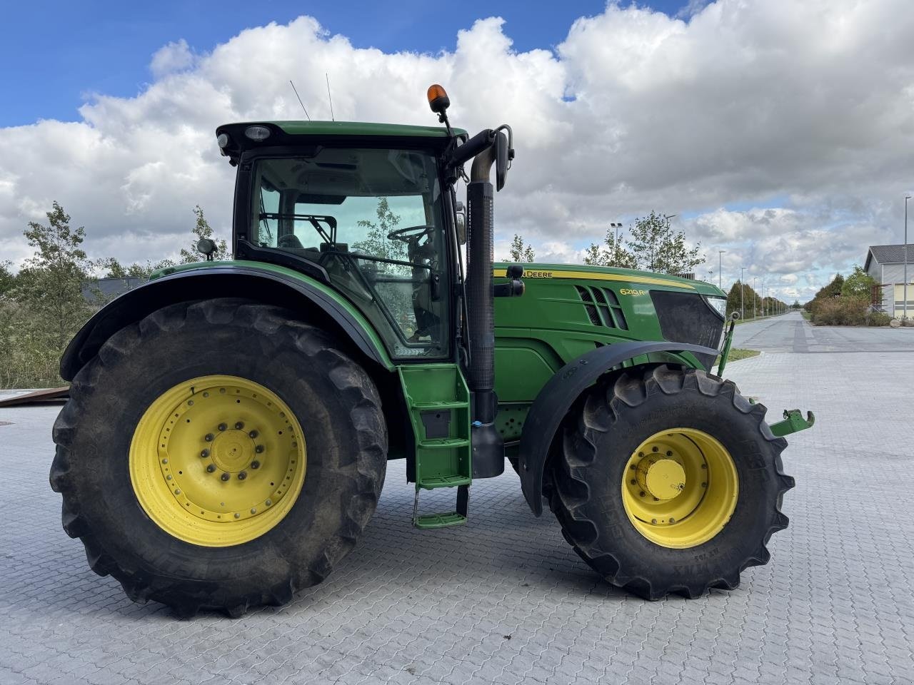 Traktor типа John Deere 6210R, Gebrauchtmaschine в Bramming (Фотография 12)