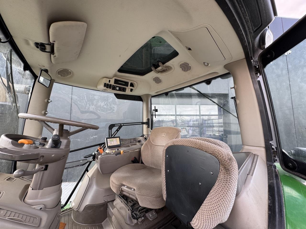 Traktor типа John Deere 6210R, Gebrauchtmaschine в Bramming (Фотография 4)