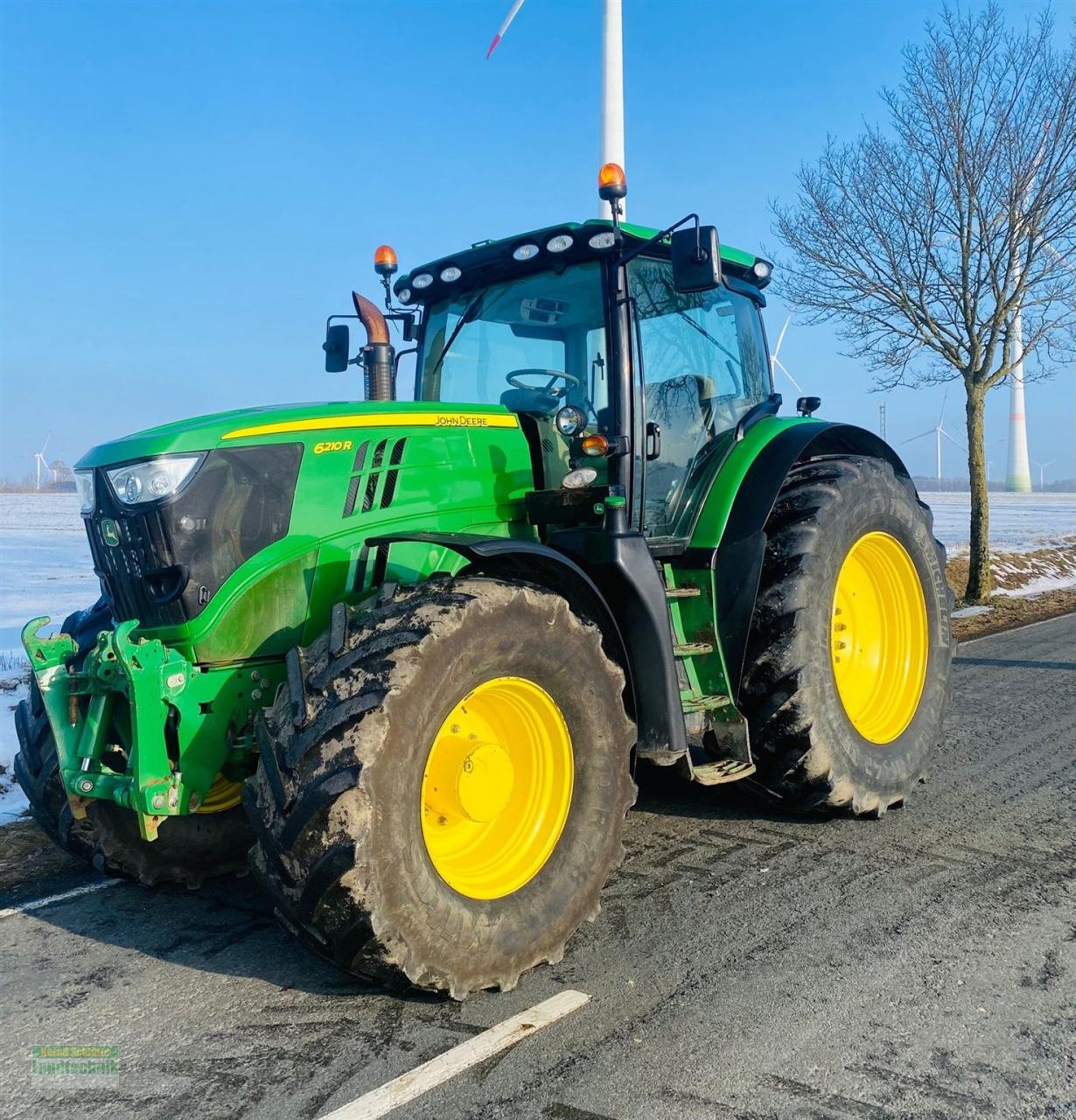 Traktor des Typs John Deere 6210R, Gebrauchtmaschine in Büren (Bild 2)