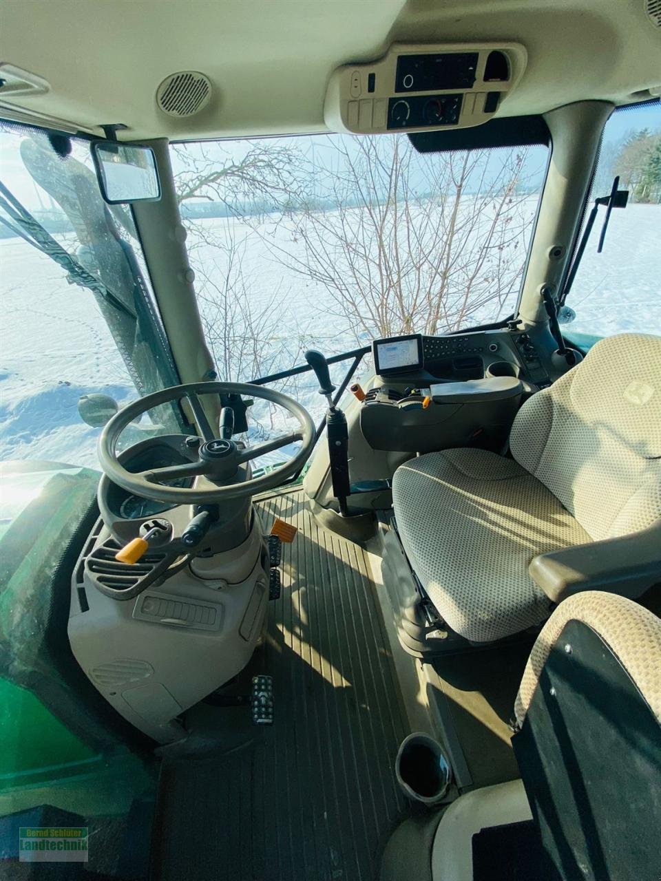 Traktor des Typs John Deere 6210R, Gebrauchtmaschine in Büren (Bild 5)