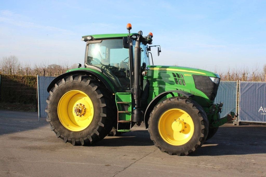 Traktor Türe ait John Deere 6210R, Gebrauchtmaschine içinde Antwerpen (resim 1)
