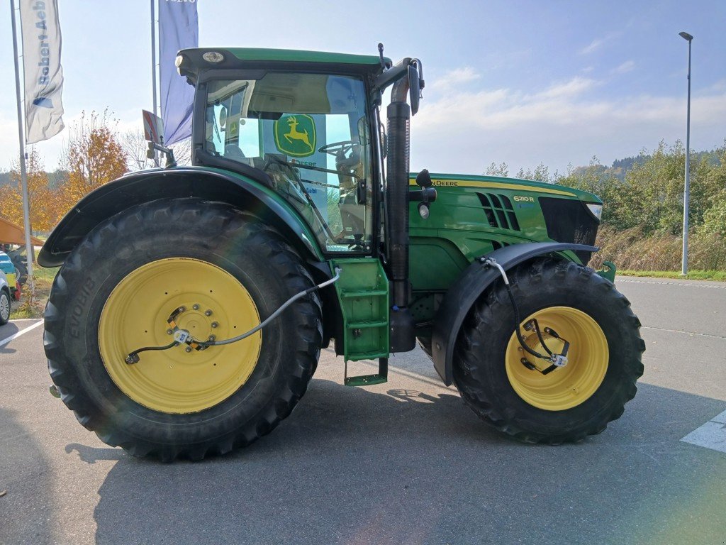 Traktor du type John Deere 6210R, Gebrauchtmaschine en Lengnau (Photo 2)