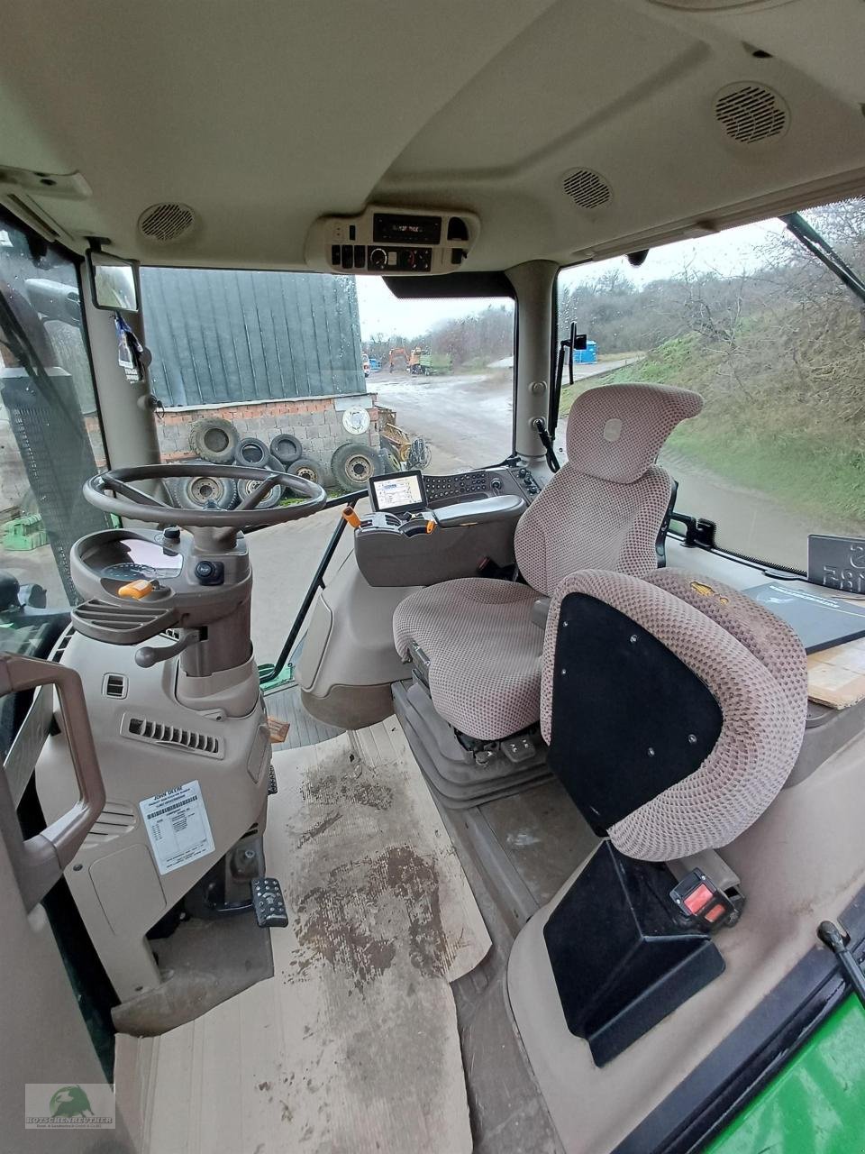 Traktor des Typs John Deere 6210R, Gebrauchtmaschine in Hofheim (Bild 6)