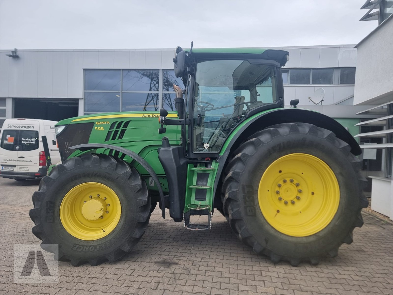 Traktor типа John Deere 6210R, Gebrauchtmaschine в Regensburg (Фотография 3)