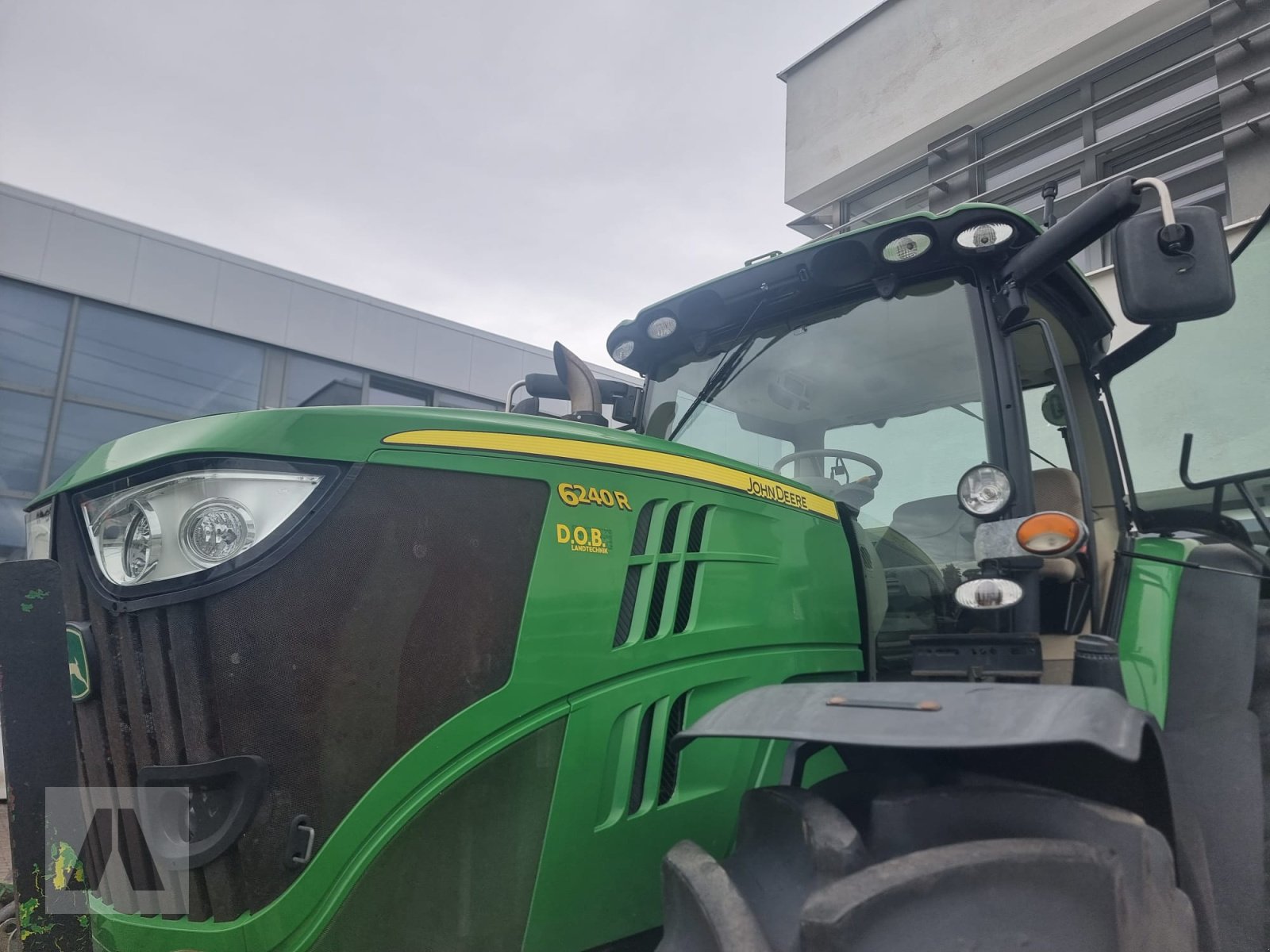Traktor типа John Deere 6210R, Gebrauchtmaschine в Regensburg (Фотография 5)