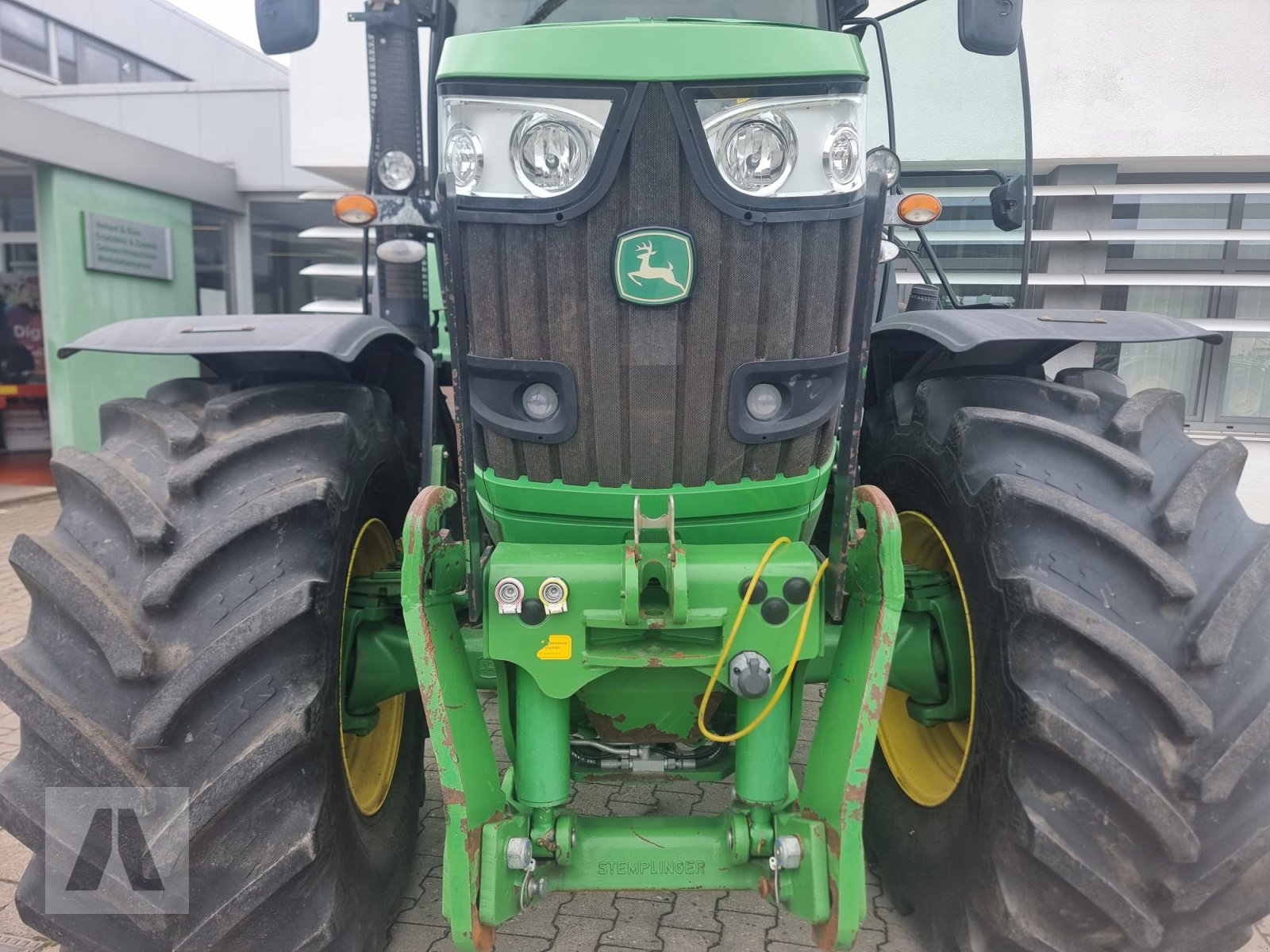 Traktor типа John Deere 6210R, Gebrauchtmaschine в Regensburg (Фотография 9)