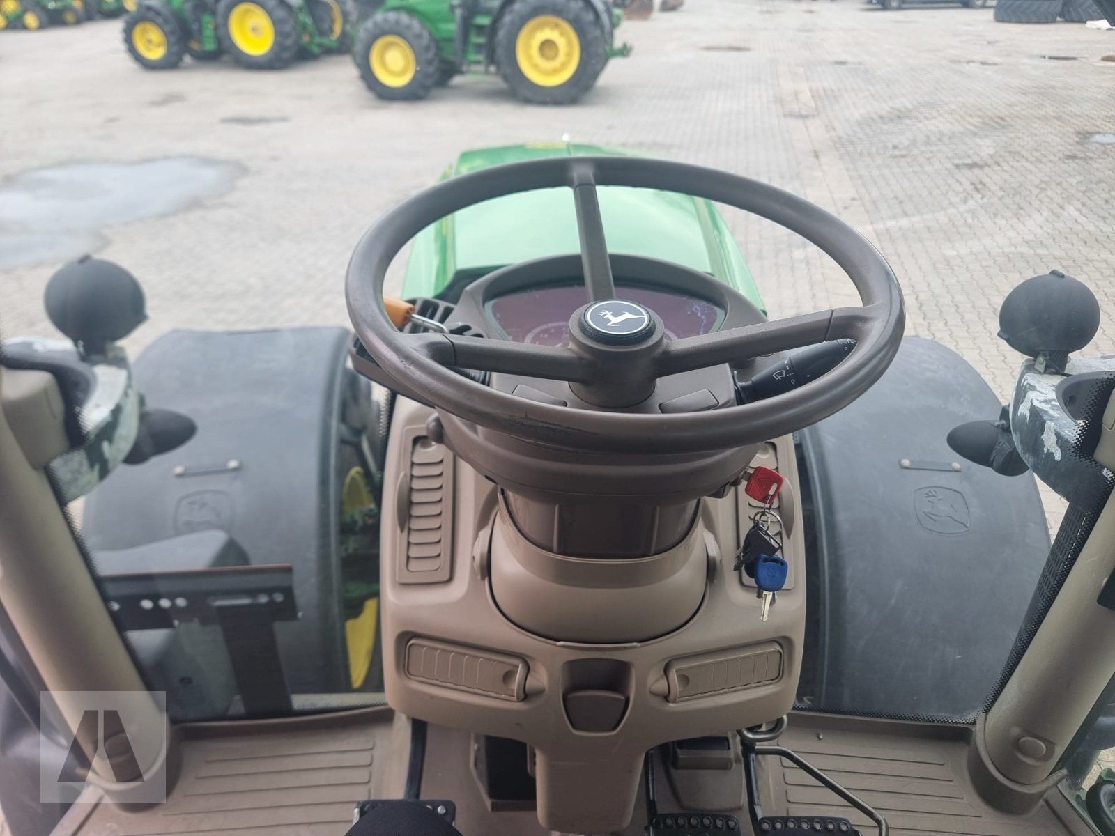 Traktor типа John Deere 6210R, Gebrauchtmaschine в Regensburg (Фотография 18)