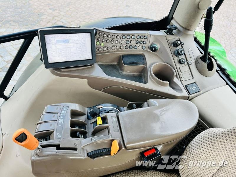 Traktor типа John Deere 6210R, Gebrauchtmaschine в Sülzetal OT Altenweddingen (Фотография 11)