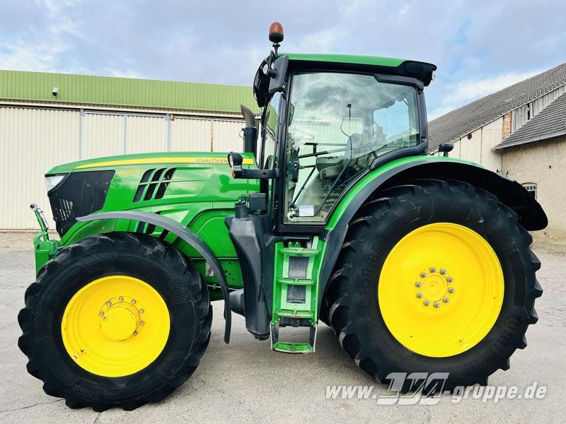 Traktor от тип John Deere 6210R, Gebrauchtmaschine в Sülzetal OT Altenweddingen (Снимка 4)