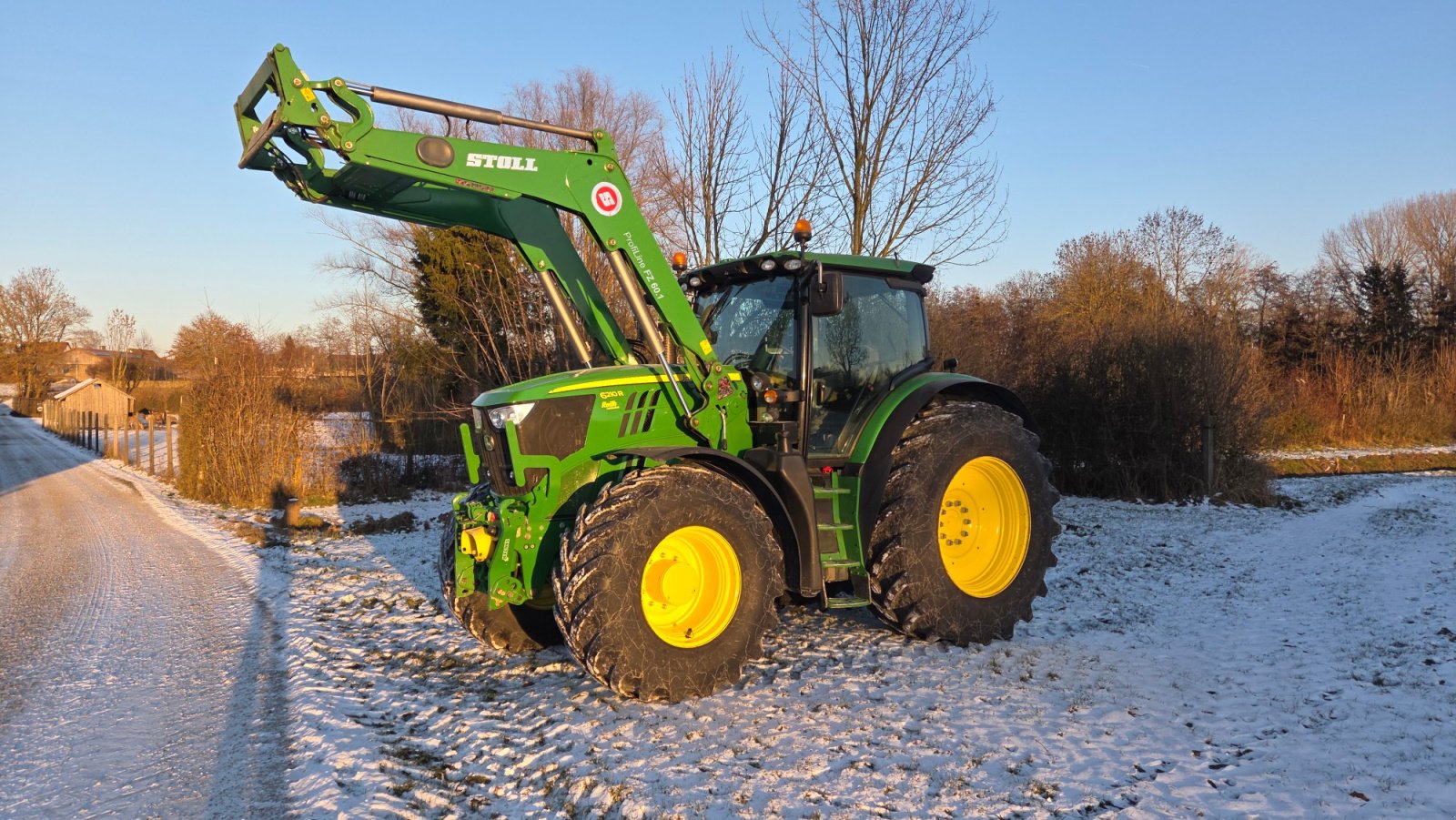 Traktor typu John Deere 6210R, Gebrauchtmaschine w Mertingen (Zdjęcie 1)