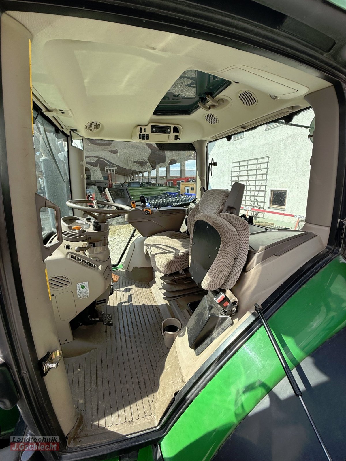 Traktor типа John Deere 6215 R mit Frontlader, Gebrauchtmaschine в Mühldorf (Фотография 26)