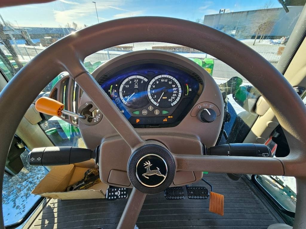 Traktor tipa John Deere 6215 R, Gebrauchtmaschine u Ringe (Slika 22)