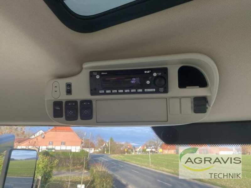 Traktor типа John Deere 6215 R, Gebrauchtmaschine в Barsinghausen-Göxe (Фотография 17)