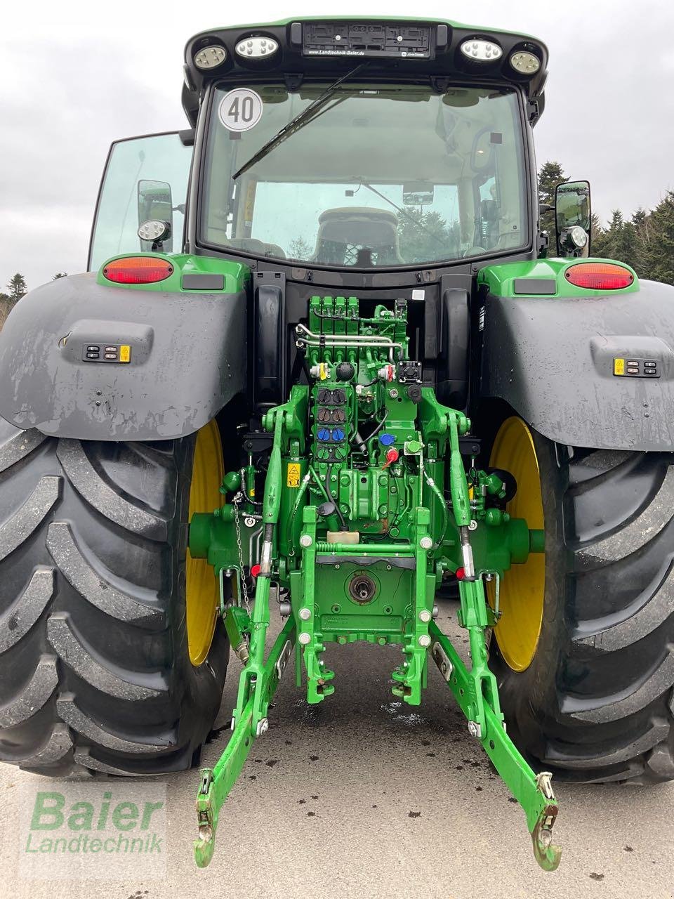 Traktor typu John Deere 6215 R, Gebrauchtmaschine v OBERNDORF-HOCHMOESSINGEN (Obrázek 5)