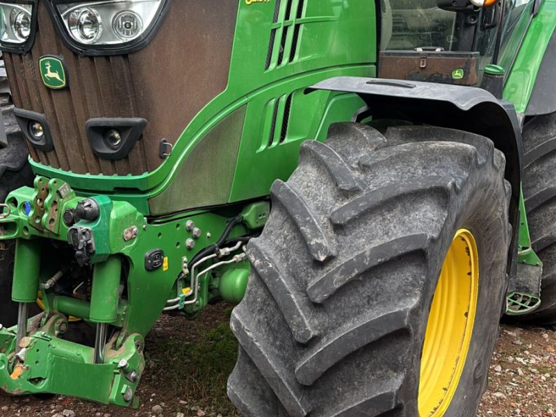 Traktor van het type John Deere 6215 R, Gebrauchtmaschine in Lohe-Rickelshof (Foto 1)