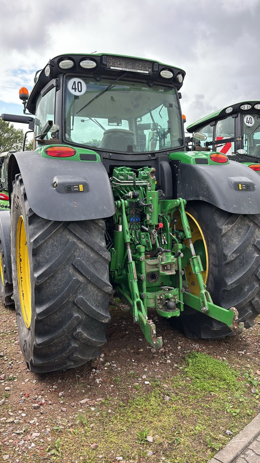 Traktor Türe ait John Deere 6215 R, Gebrauchtmaschine içinde Lohe-Rickelshof (resim 5)