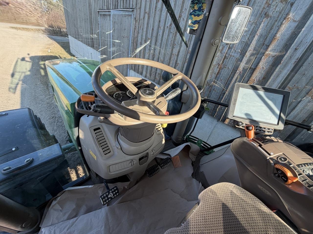 Traktor du type John Deere 6215 R, Gebrauchtmaschine en Könnern (Photo 12)