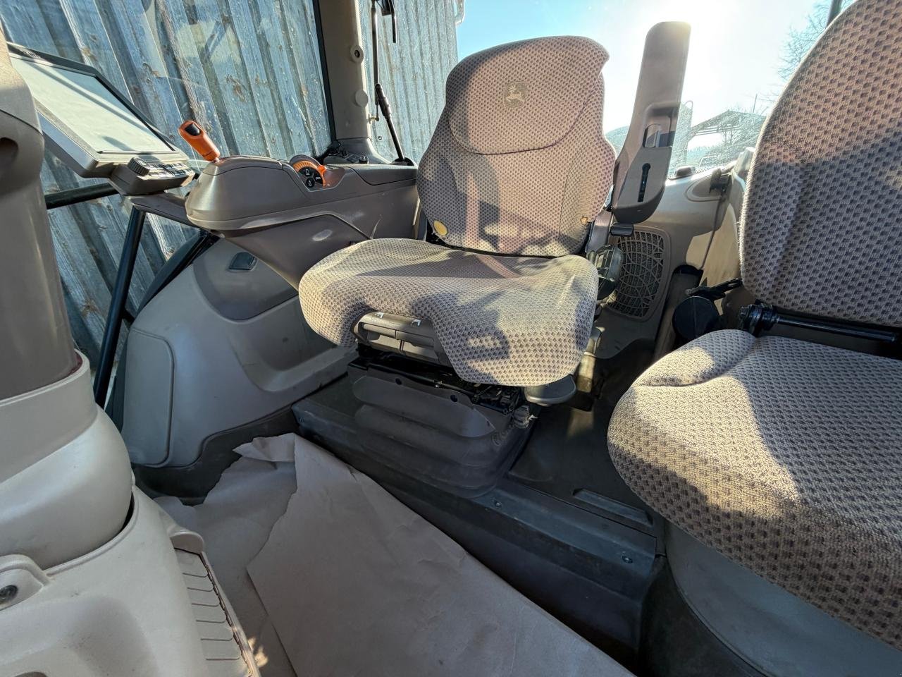 Traktor du type John Deere 6215 R, Gebrauchtmaschine en Könnern (Photo 19)