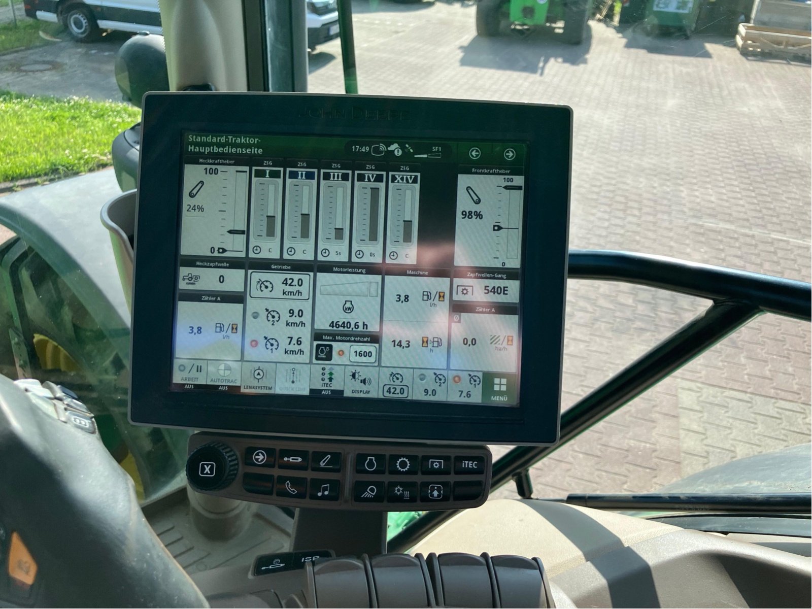 Traktor типа John Deere 6215 R, Gebrauchtmaschine в Goldberg (Фотография 7)