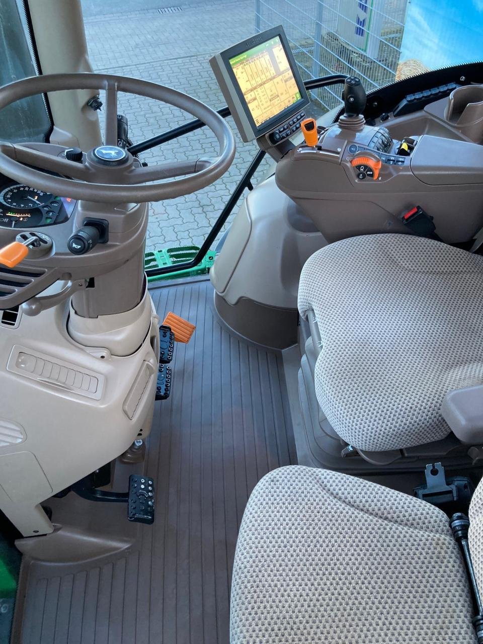 Traktor tipa John Deere 6215 R, Gebrauchtmaschine u Stuhr (Slika 7)