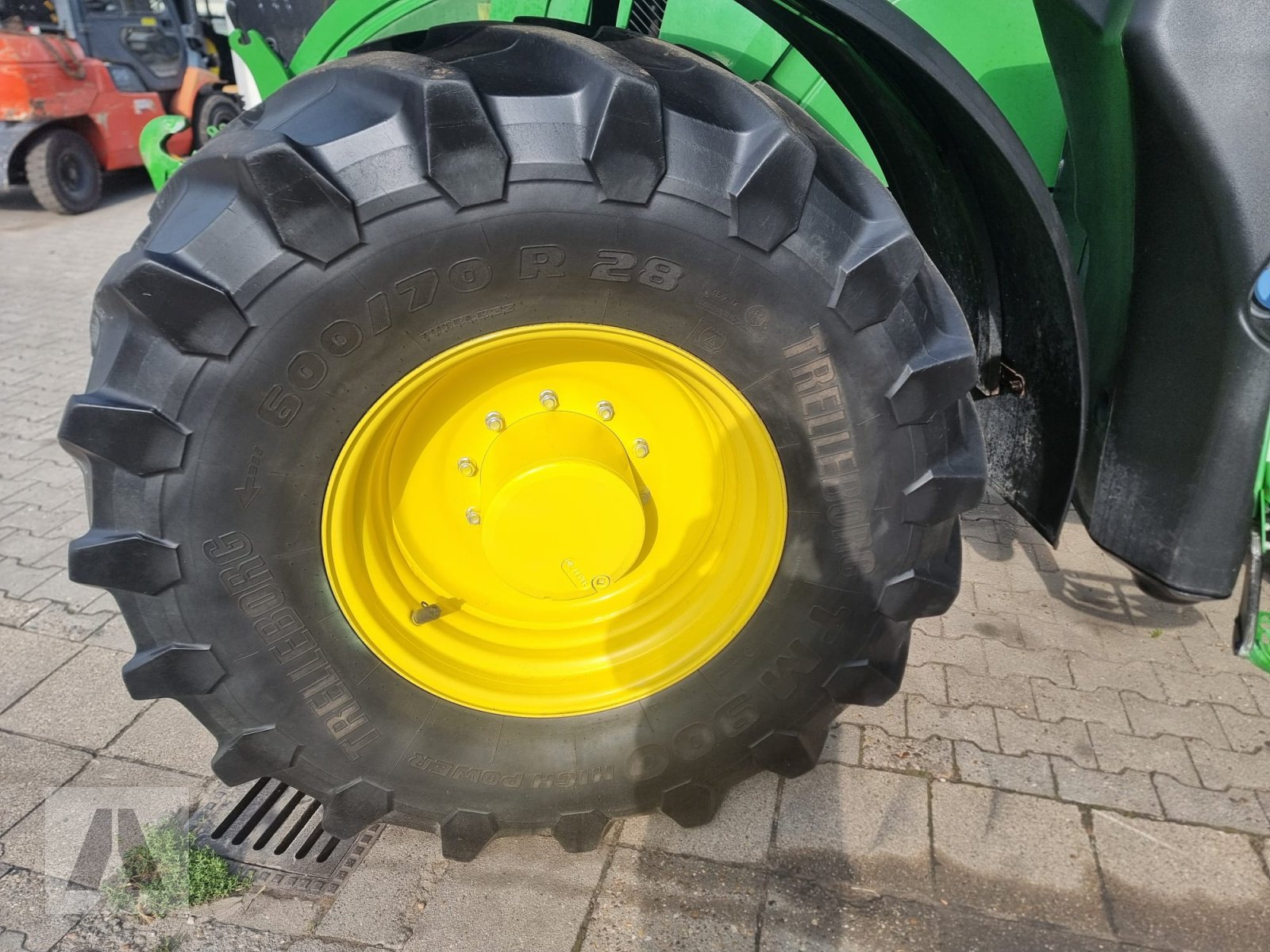 Traktor typu John Deere 6215R 6215 R, Gebrauchtmaschine v Regensburg (Obrázek 11)