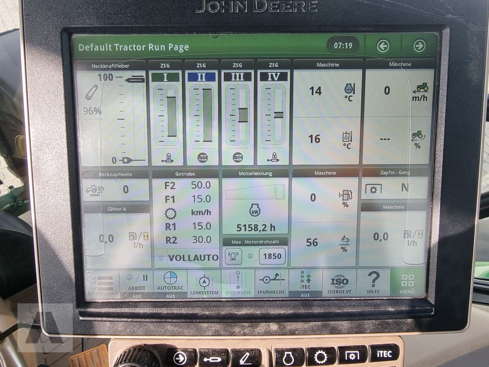 Traktor typu John Deere 6215R 6215 R, Gebrauchtmaschine v Regensburg (Obrázek 13)