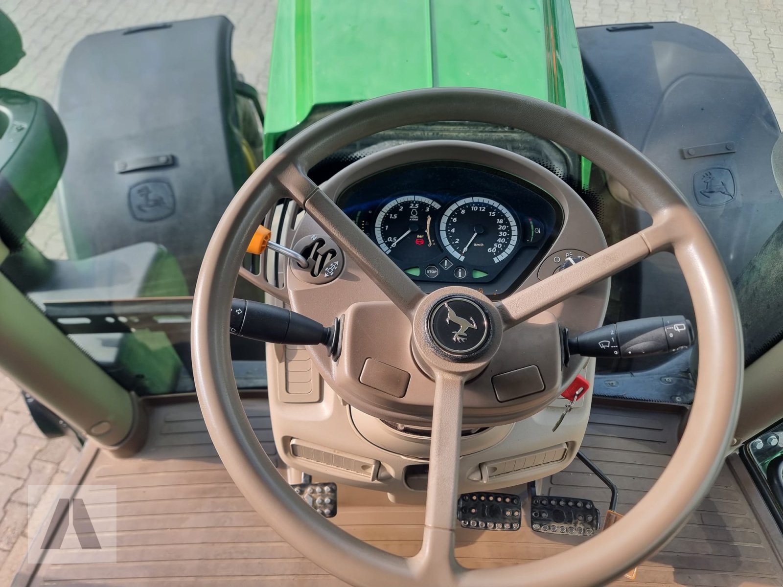 Traktor typu John Deere 6215R 6215 R, Gebrauchtmaschine v Regensburg (Obrázek 18)